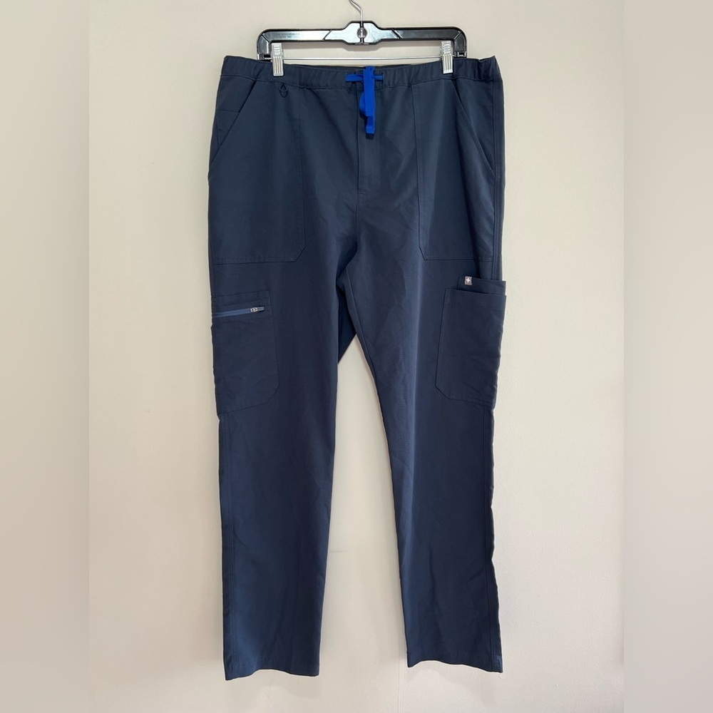 FIGS Men’s Cairo Cargo Straight Leg Scrub Pants RARE Dusty Blue PO# 2359, XL